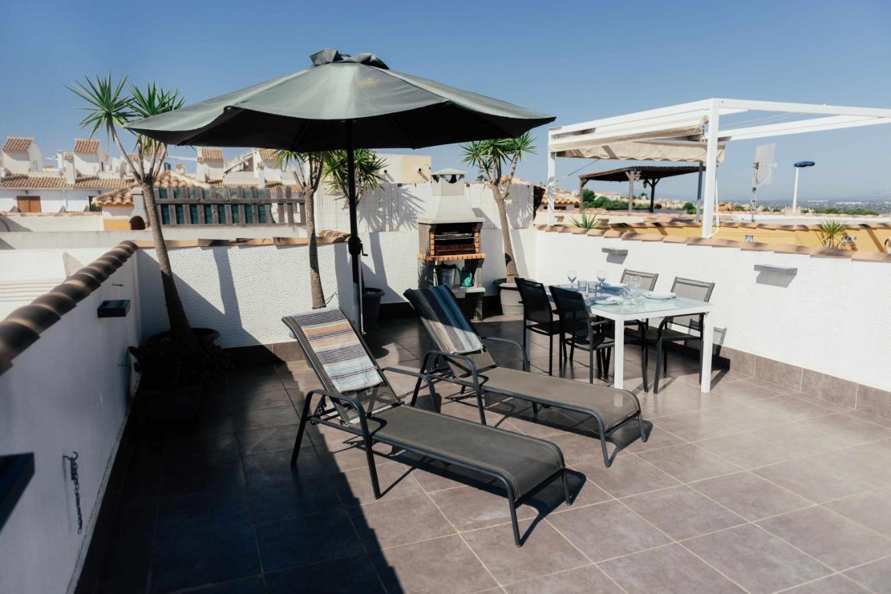 Stunning 2 Bedroom Apartment With Pool View Alicante Kültér fotó