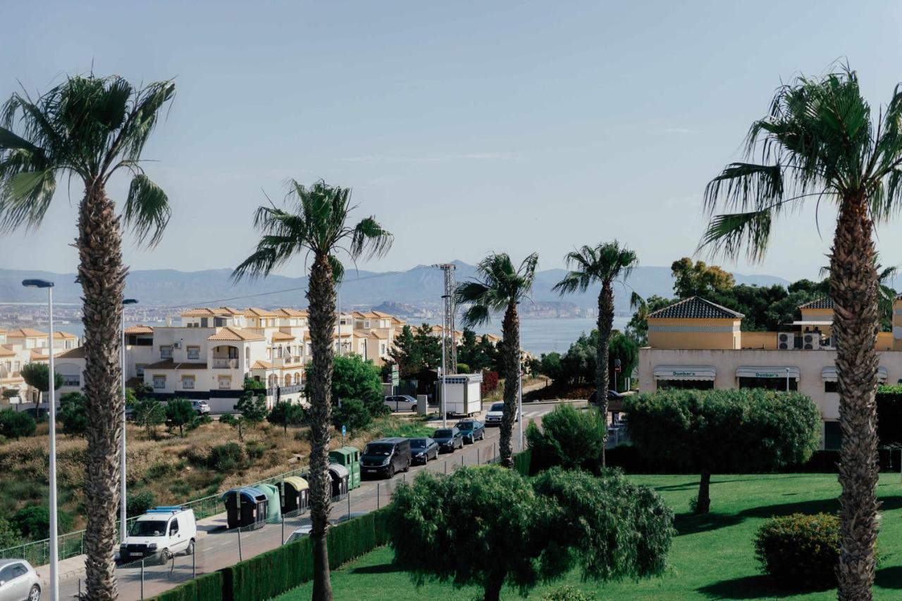 Stunning 2 Bedroom Apartment With Pool View Alicante Kültér fotó