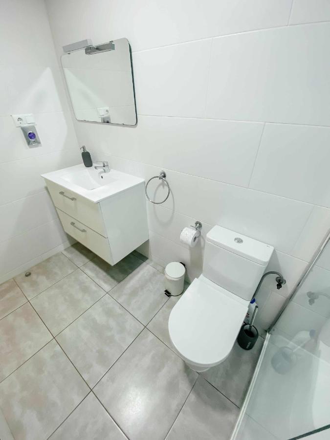 Stunning 2 Bedroom Apartment With Pool View Alicante Kültér fotó